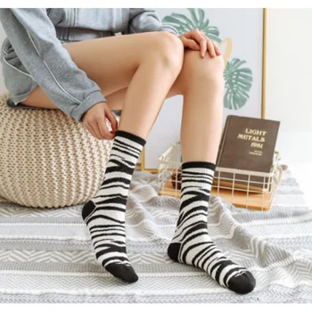 2021 Nove slatka Slatka Ženske Čarape S Uzorkom zebre, Meke Prozračna Pamučne Čarape Do Gležnja, Svakodnevne Udobne Čarape, Modni trend